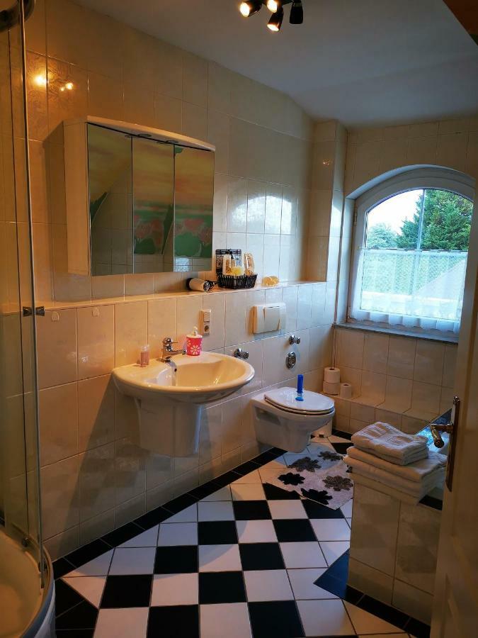 Apartamento Homburg Naehe Uniklinik R Kirkel Exterior foto